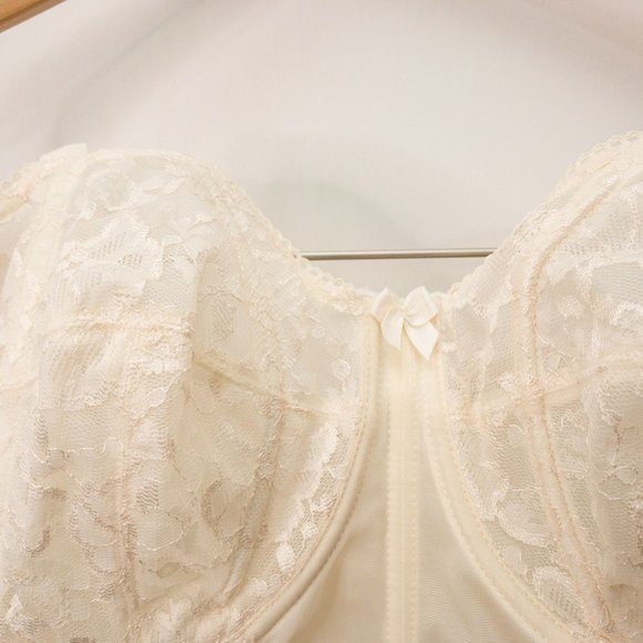 Vintage Goddess Corset Bustier Bra Top Sheer Cream Lace 36 DD - Picture 2 of 15